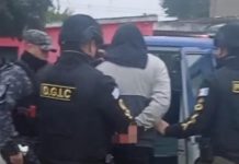 Detuvieron a un patovica que atacó a un adolescente en un boliche de Córdoba y le provocó una doble fractura de mandíbula