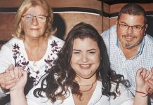 “Fui ciega una semana por lo emocional”: Karina Hernández y la experiencia de ser la hija oyente de padres sordos