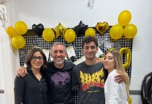 “Hay mucho prejuicio sobre los pastores”: la historia de Emanuel, el pastor que hace stand up y transformó el dolor en servicio