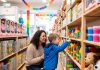 Muñecas, autos y bicicletas: cuánto cuesta cada regalo para el Día del Niño y cómo elegir según el bolsillo
