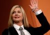 Olivia Newton-John: su química con John Travolta, el novio que desapareció y al que buscó durante años, y su lucha contra el cáncer