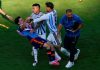 Paredes recibió una de las sanciones más severas en la historia de los Mundiales: el antecedente de Luis Suárez y cuándo volvería a jugar
