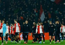 Pirotecnia, 7 heridos y 20 minutos de interrupción: así un club de los Países Bajos vetó a sus propios hinchas