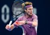 El ataque de furia de una figura del tenis: golpeó su mano contra una caja y terminó con los dedos cubiertos de sangre