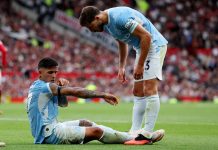 El Manchester City le ganó al United con un nombre menos: el tiro en el palo de Enzo Fernández y su áspero cruce con Maguire