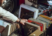 La página que te permite elegir los 9 discos que definieron tu vida y crear un póster