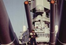 Las espectaculares fotos inéditas de Diego Armando Maradona a bordo de un buque militar hace más de tres décadas: “Nos divertimos mucho”