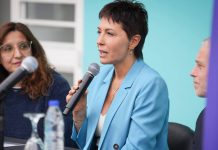 Mayra Mendoza propuso facilitar el acceso a líneas de contención y ayuda frente al aumento de los suicidios