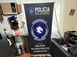 Desbarataron un laboratorio clandestino de desbloqueo de celulares en Saavedra: más de 130 dispositivos secuestrados
