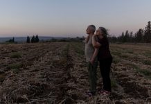 Enamorarse tras una viudez, iniciar una cita a los setenta: lo que el entorno juzga y lo que es un derecho para todos