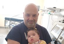 Su esposa murió en el parto, su hija nació, quedó con secuelas y necesita asistencia permanente: el desesperado pedido de un padre